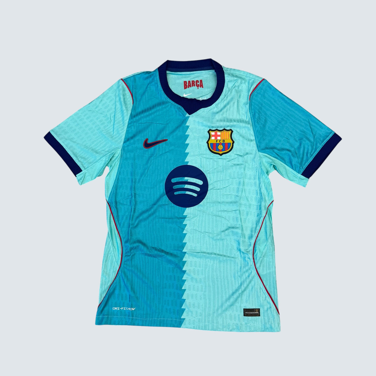 CMT TERCERA EQUIPACIÓN BARCELONA