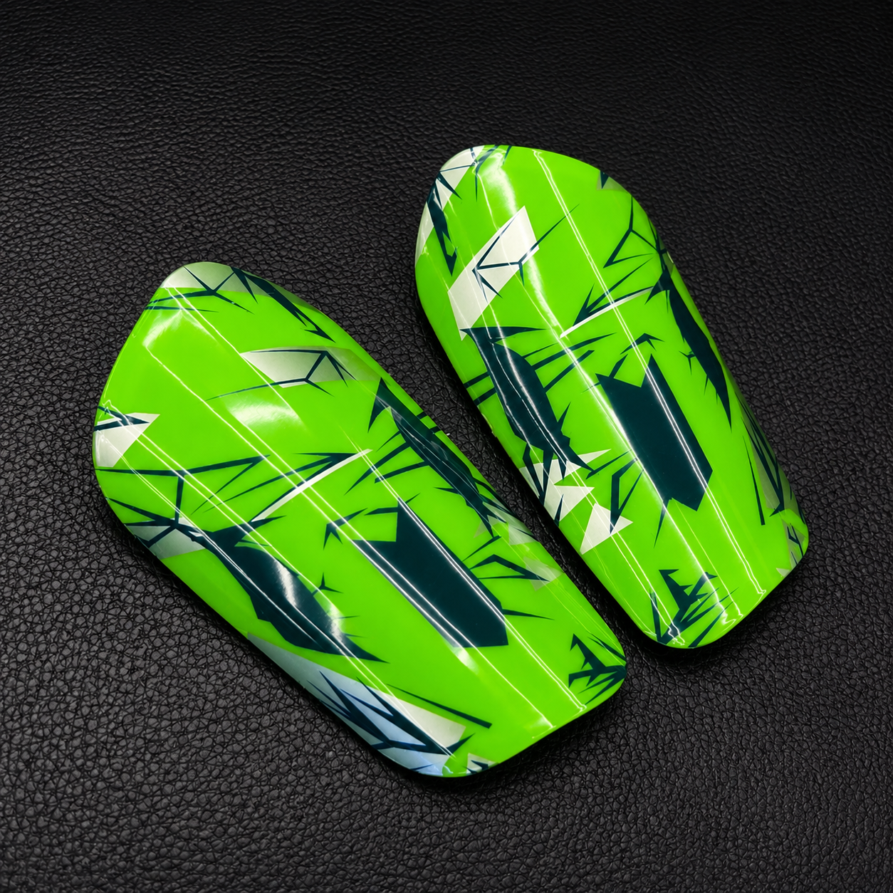 CANILLERAS ADIDAS EDICION  MESSI