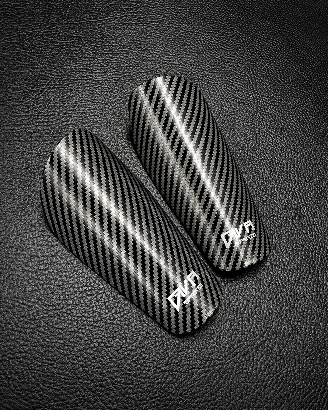 CANILLERAS GIVA SPORTS DISEÑO CARBONO