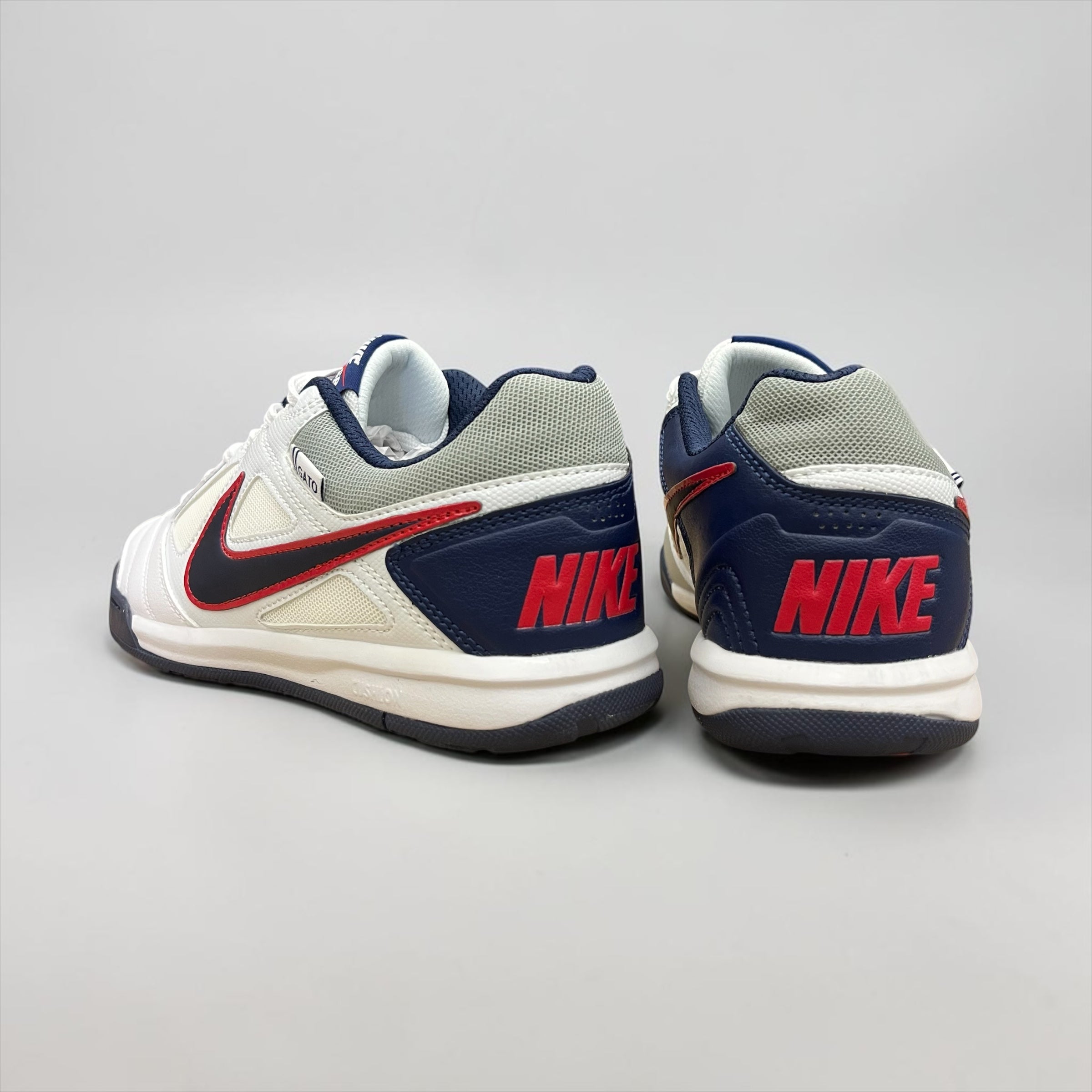 FUTSAL NIKE SB GATO SUPREME BLANCO AZUL ROJO