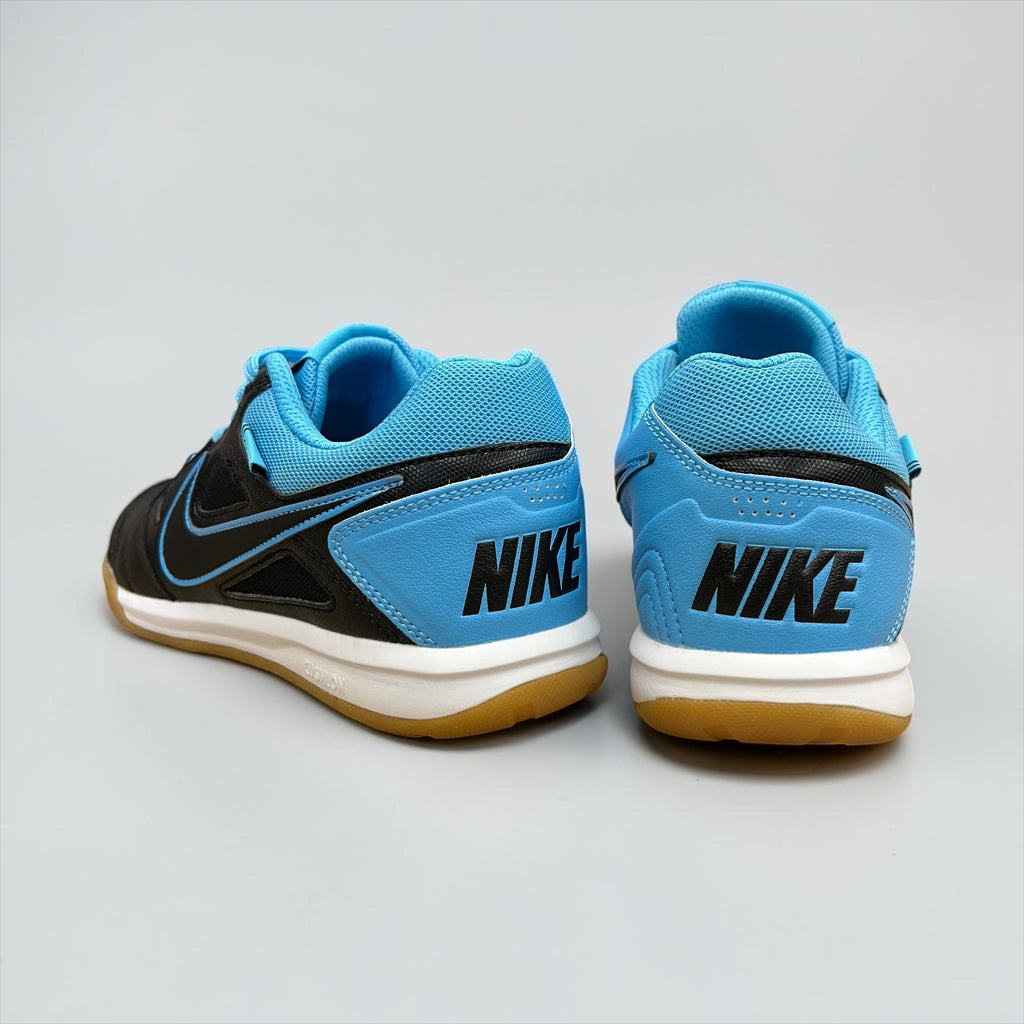 FUTSAL NIKE SB GATO SUPREME NEGRO CELESTE