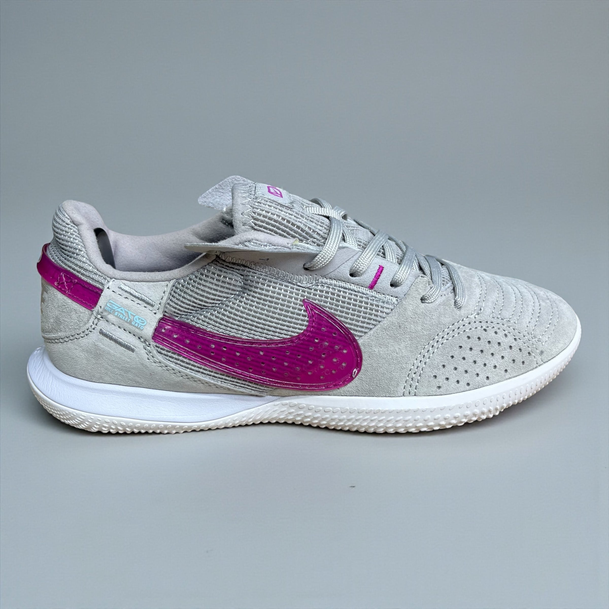 FUTSAL NIKE STREET GATO GRIS MORADO