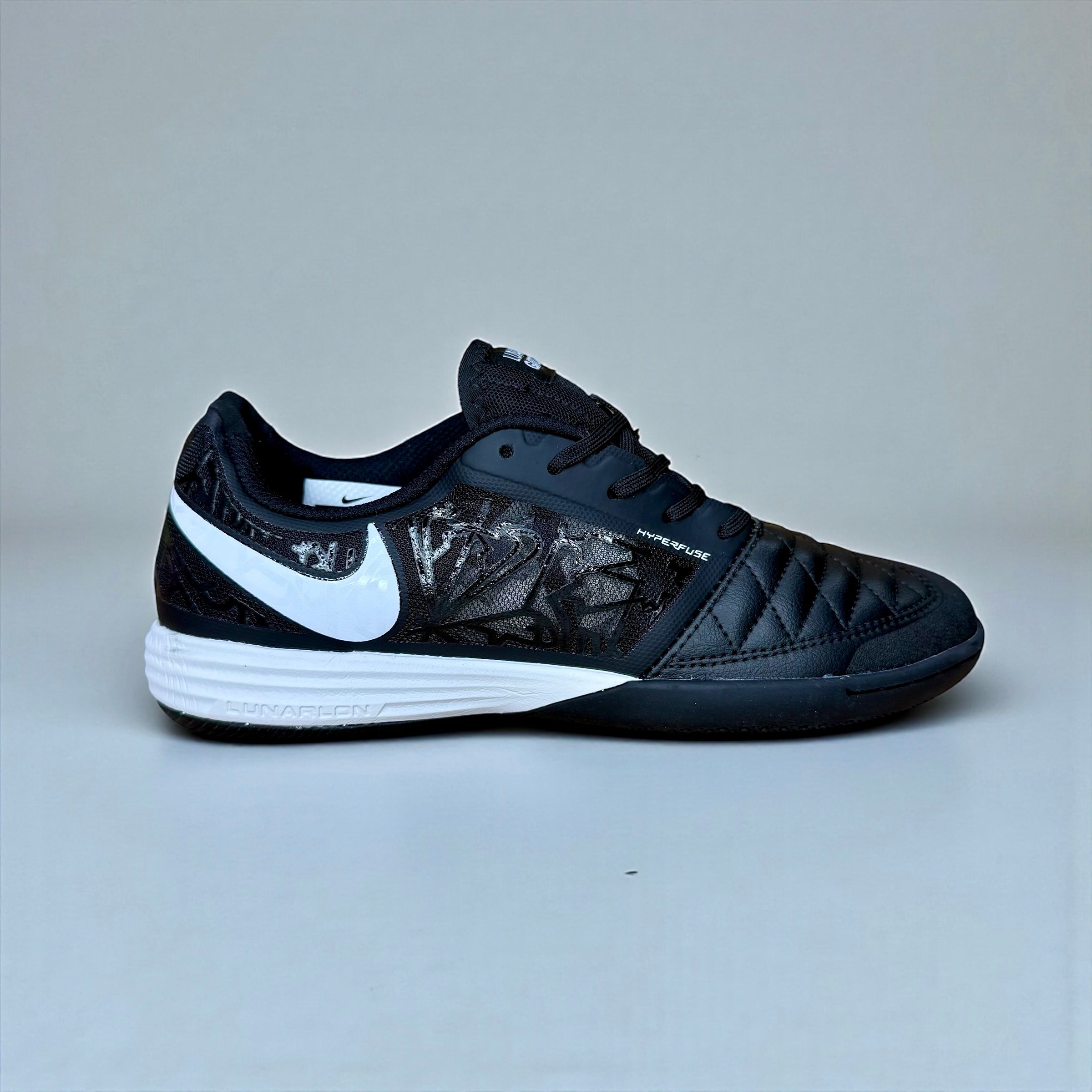 FUTSAL NIKE LUNARGATO NEGRO BLANCO