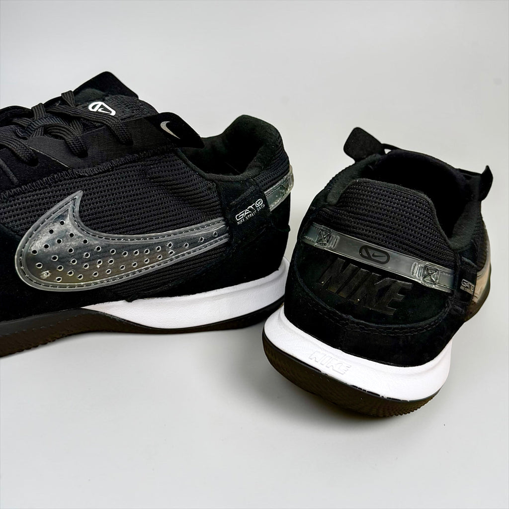 FUTSAL NIKE STREET GATO NEGRO GRIS