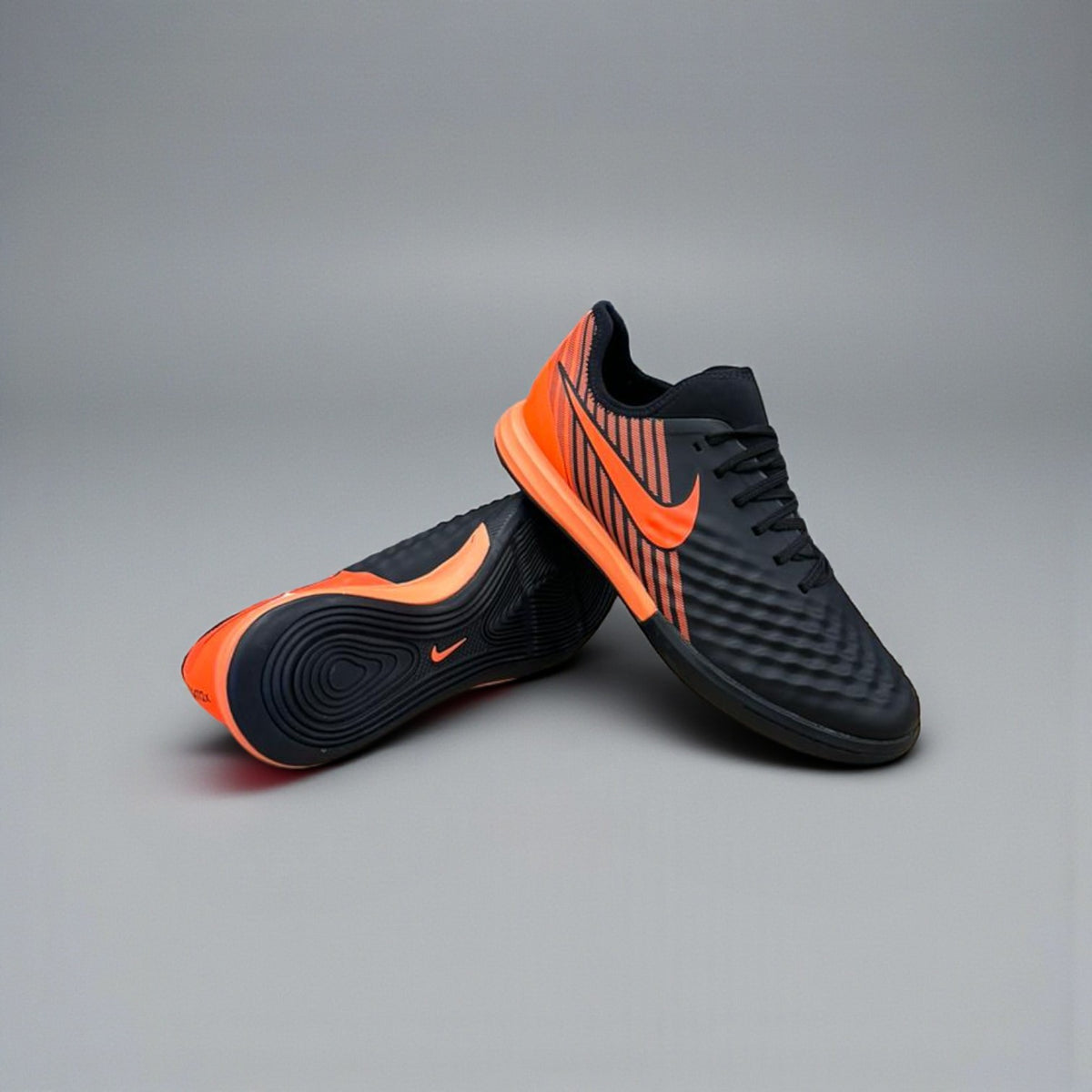 FUTSAL NIKE TIEMPO NEGRO NARANJA