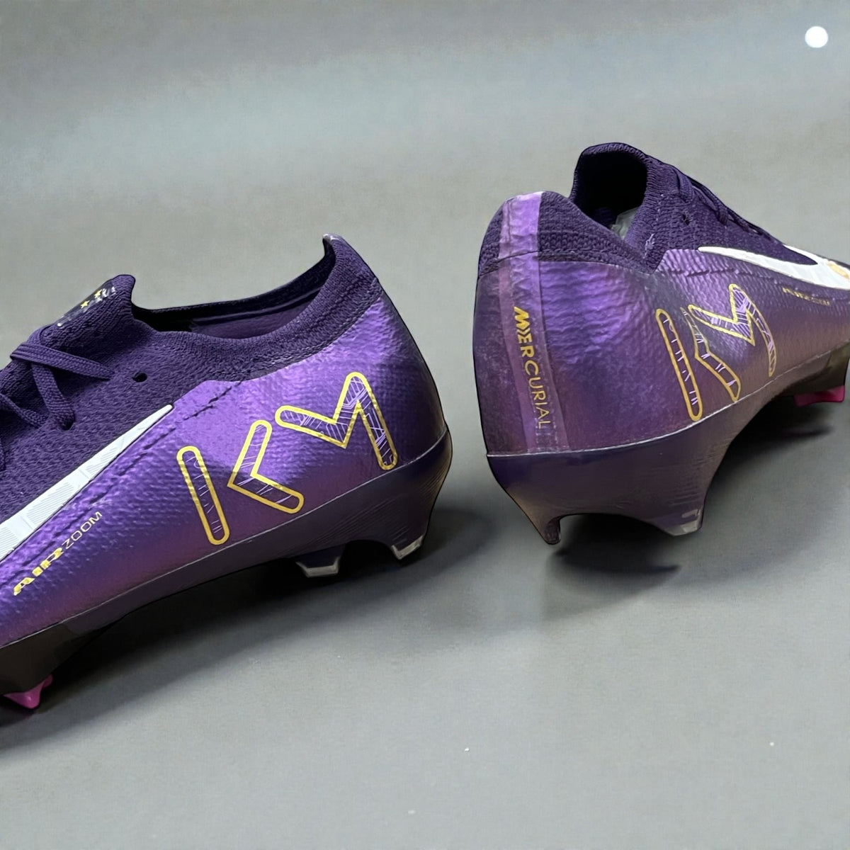 GUAYOS NIÑO ZOOM MERCURIAL MORADO DORADO