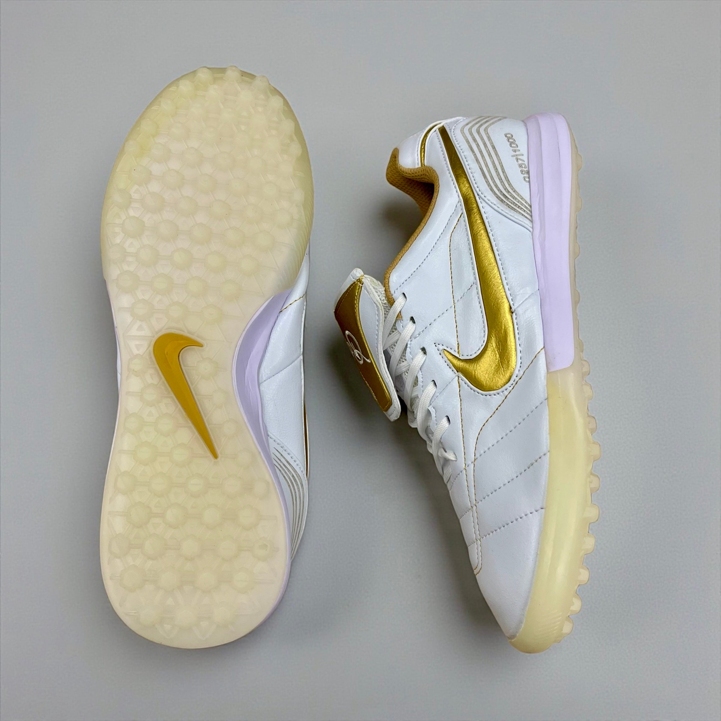NIKE TIEMPO R10 SINTÉTICA