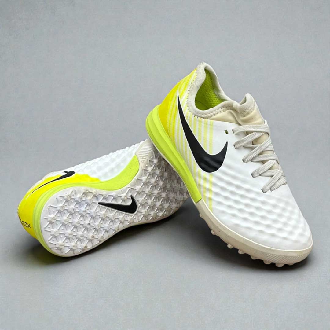 NIKE TIEMPOX SINTÉTICA NIÑO