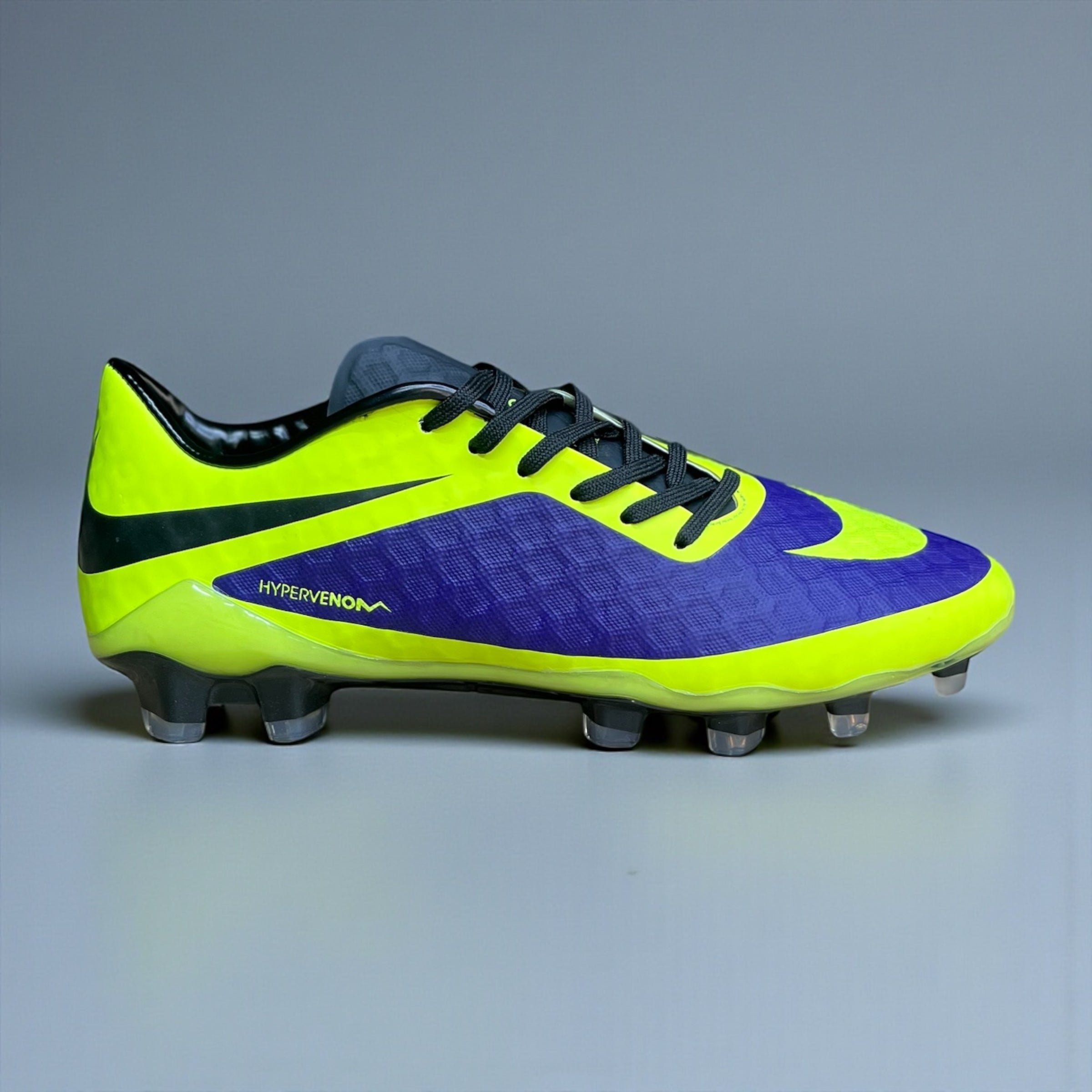 GUAYOS HYPERVENOM PHANTOM FG -  MORADO-VOLTAJE