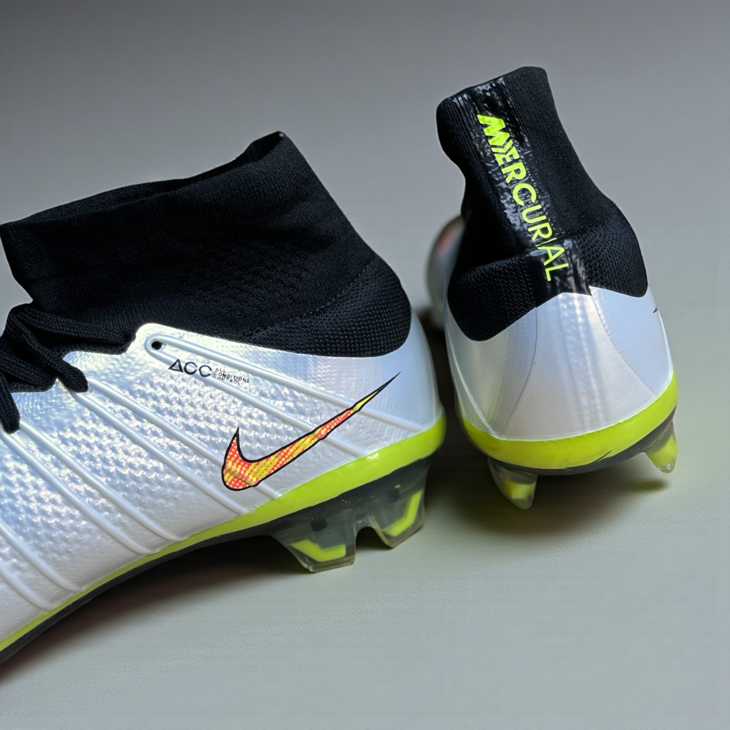 NIKE MERCURIAL SUPERFLY 4