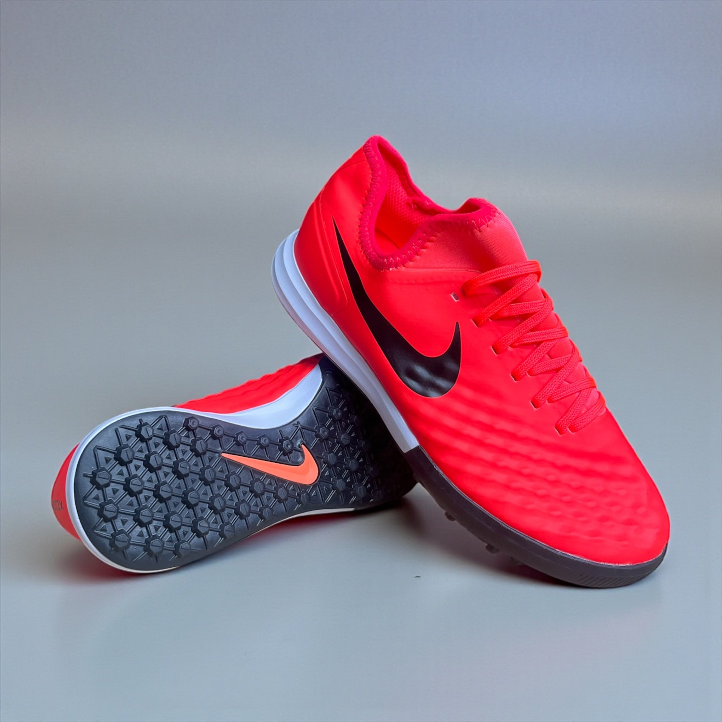 NIKE MAGISTAX FINALE II TF SINTÉTICA