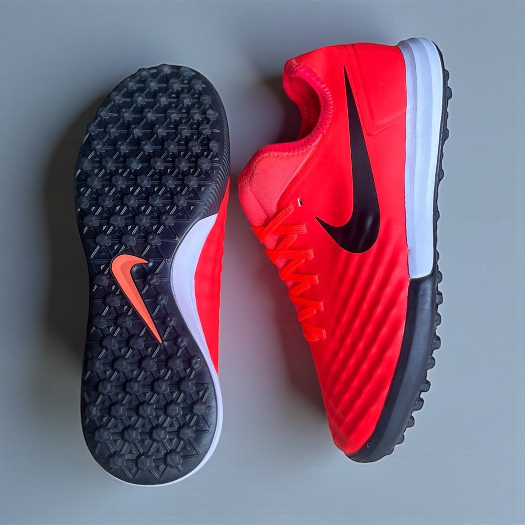 NIKE MAGISTAX FINALE II TF SINTÉTICA