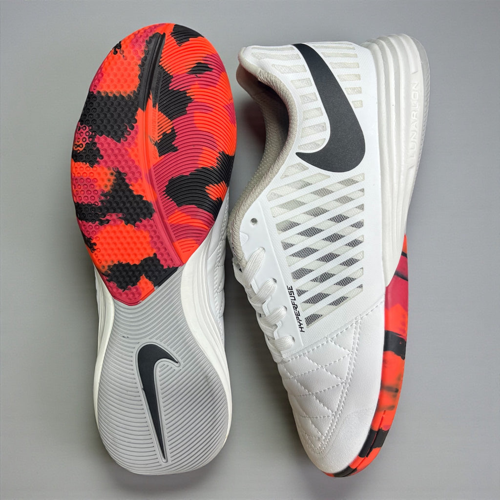 LUNAR GATO IN GRIS