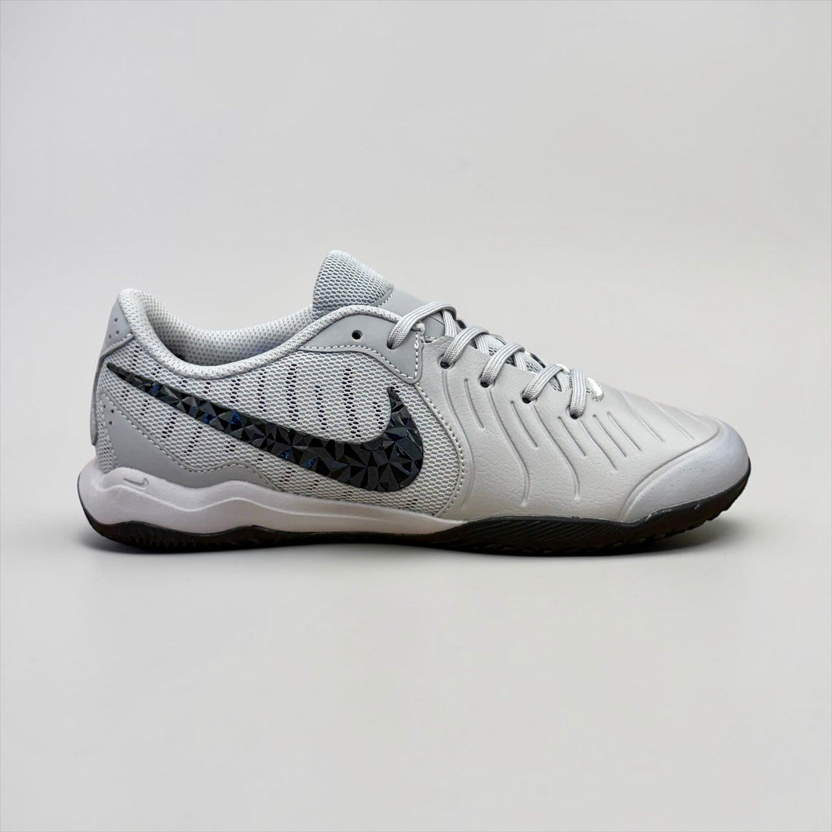 FUTSAL TIEMPO GRIS NEGRO