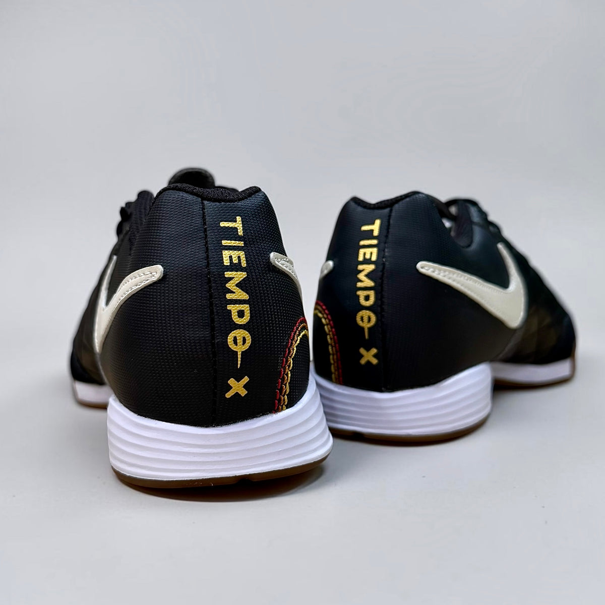 TIEMPO R10 IN NEGRO