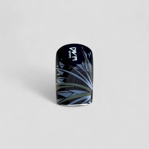 Canilleras de Fútbol Negras con diseño